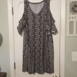 Crown & Ivy cold shoulder fish dress